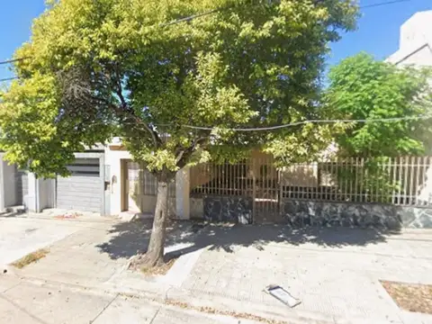Terreno en Venta en Alberdi, USD 70.000