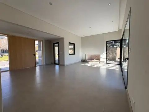 Casa en Venta 1 año