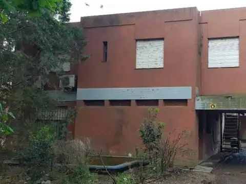 Venta edificio comercial apto varios fines - capitan sarmiento sobre ruta 8