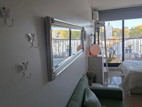 MONOAMBIENTE AMUEBLADO EXCELENTE