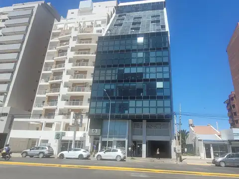 Oficina en Alquiler en Neuquén, Confluencia