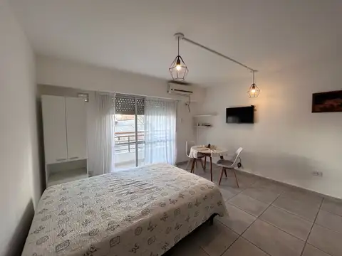 Monoambiente en alquiler con balcón en zona Rio, Rosario