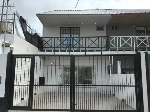 Depto Tipo Casa en Venta de 3 dormitorios