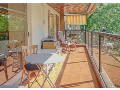 Republica Árabe Siria 2700 , Piso 3