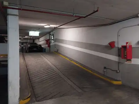 Av Las Heras 2100, Piso 3sub