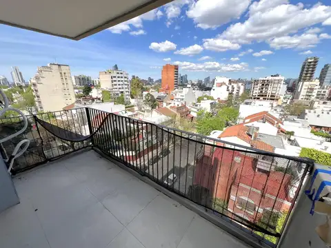 Departamento de 3 ambientes c/ balcón al Frente - Excelentes Vistas