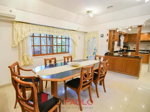 Depto Tipo Casa en Venta con 1 cocheras