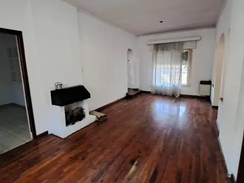 Depto Tipo Casa 4 ambientes con 2 baños