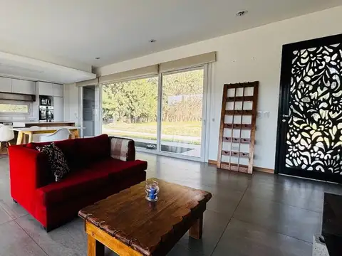 Casa en Venta en Canning, USD 175.000