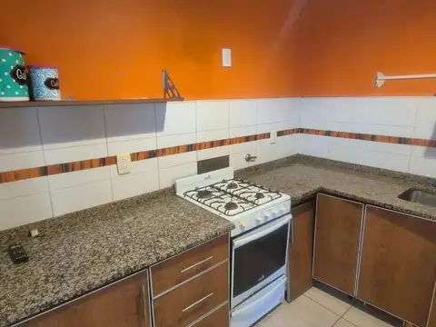 Depto Tipo Casa en Venta al Este
