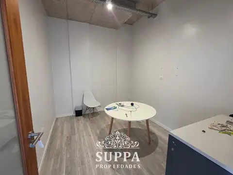 LOCAL EN VENTA CENTRO COMERCIAL VILLANUEVA - VEN