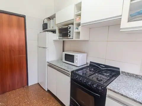 Depto Tipo Casa en Venta en Flores, USD 82.000