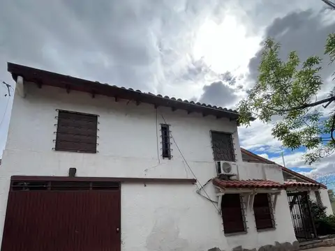Casa en Alquiler en Mendoza, $ 1.200.000