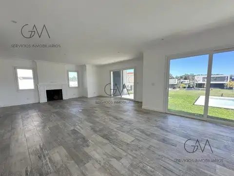 Casa 4 ambientes con 3 baños