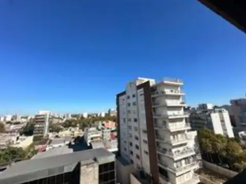 VENTA DEPARTAMENTO 3 AMB - FRENTE - BALCON - LUMINOSO EN VILLA BALLESTER - PERMUTA Y APTO CREDITO