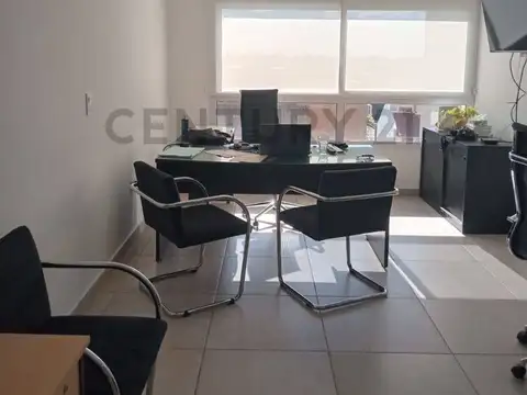 INTENDENTE GRANT 100, Piso 4