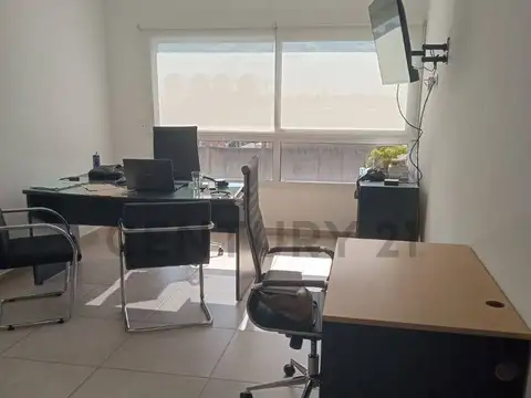 INTENDENTE GRANT 100, Piso 4