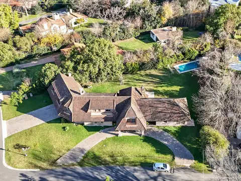 Importante casa en venta en Olivos Golf Club