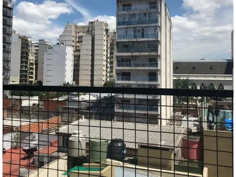Combate De Los Pozos 700, Piso 5