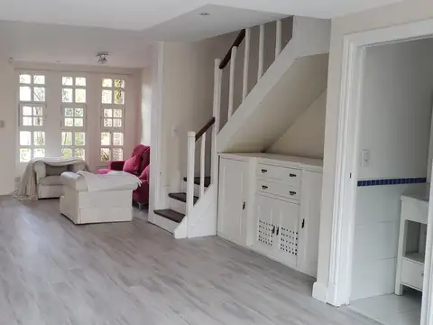 Depto Tipo Casa en Alquiler 15 años