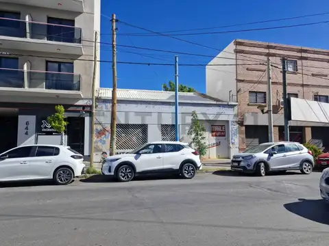 San Martin 600, Piso 0