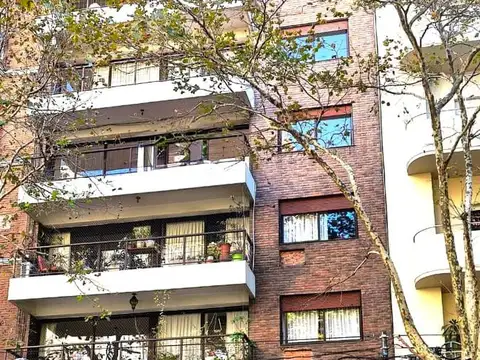 Av. Juramento  al 1800