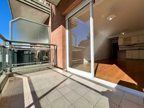 Avenida Teniente General Donato Álvarez 200