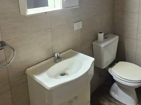 Depto Tipo Casa en Venta en Munro, USD 114.900