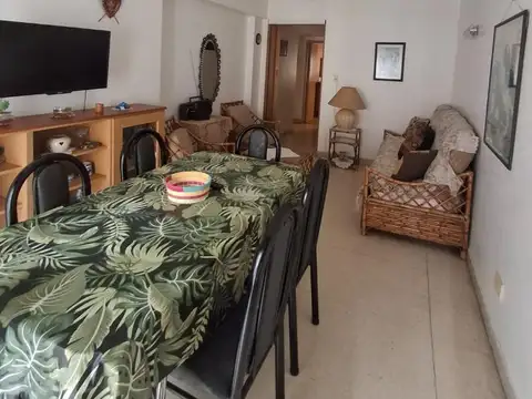 VENTA DEPTO 2 AMB CON DEPENDENCIA A LA CALLE!