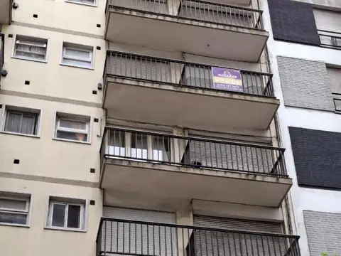 Bolivar 2100 , Piso 5