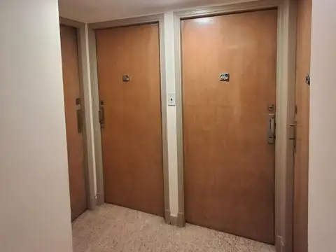 Departamento en Venta en Plaza Colon, USD 65.000