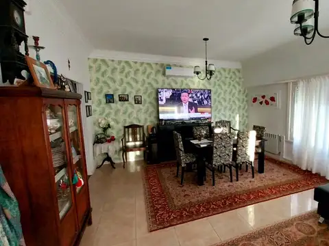 Venta chalet c/depto céntrico Miramar