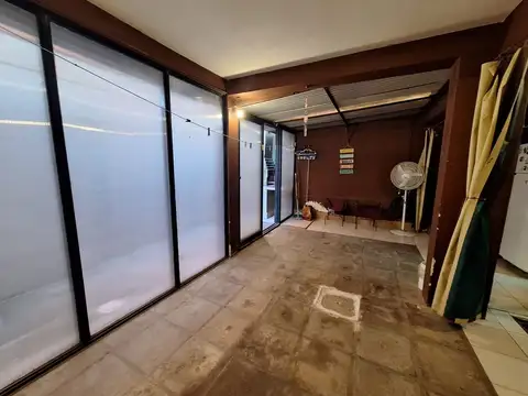 VENTA CASA LOS GIGANTES 3 DORM FRENTE A PLAZA