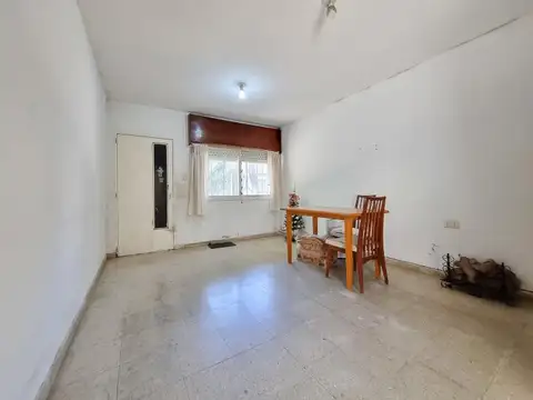 Casa en Venta en Jorge Cura, USD 102.000