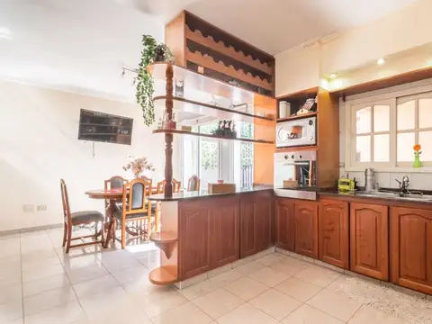 Casa 7 ambientes Avellaneda