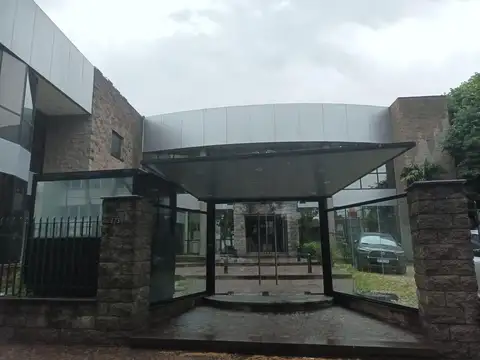 Oficina en Alquiler en Olivos Maipú/Uzal, USD 21.000