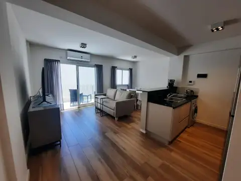 Guayaquil 100, Piso 1