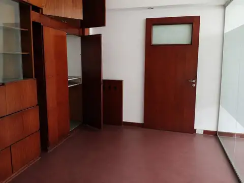Oficina en Venta al Este