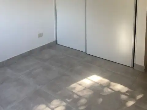 Casa en venta de 3 dormitorios c/ cochera en Ingeniero Maschwitz