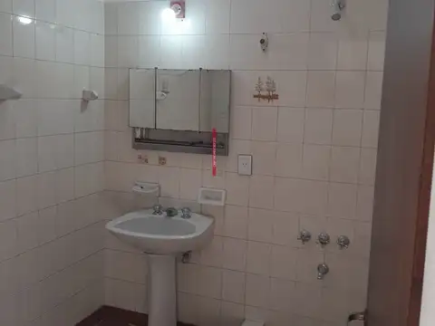 Depto Tipo Casa en Alquiler 56 años