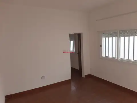Depto Tipo Casa en Alquiler de 2 ambientes