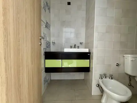 Depto Tipo Casa 2 ambientes con 2 baños