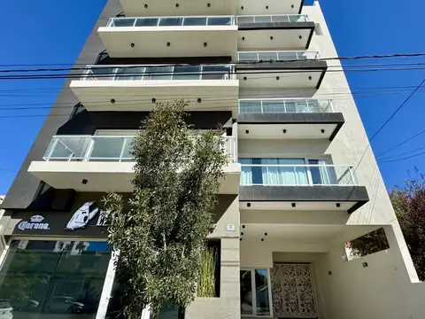 Ph - Venta - Argentina, Puerto Madryn - Avenida Roca 1041