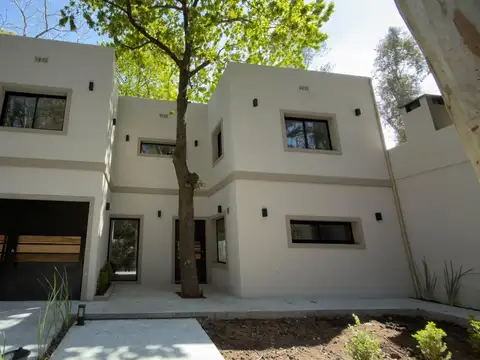 Casa en Alquiler de 3 dormitorios