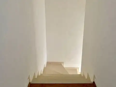 VENTA CASA EN BARRIO PINAR DE TIGRE CON 2 COCHERAS