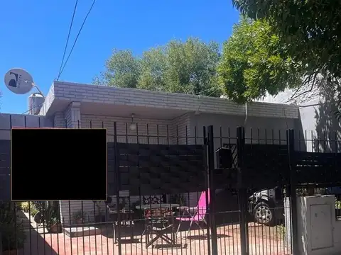 CASA -  3 AMBIENTES + 2 DEPARTAMENTOS - SAN ANTONIO DE PADUA