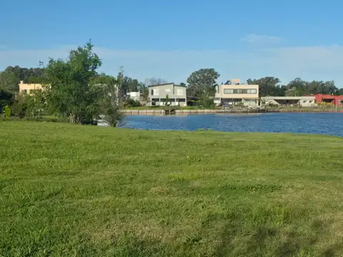 Venta Lote de 700 M2 a La Laguna Barrio Santa Isabel 2 Ing. Maschwitz Escobar