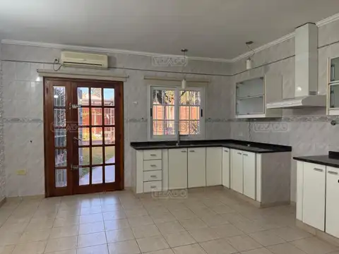 Casa Chalet  en Venta en General Rodríguez, G.B.A. Zona Oeste, Argentina