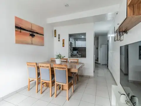 Depto Tipo Casa en Venta en Villa del Parque, USD 150.000