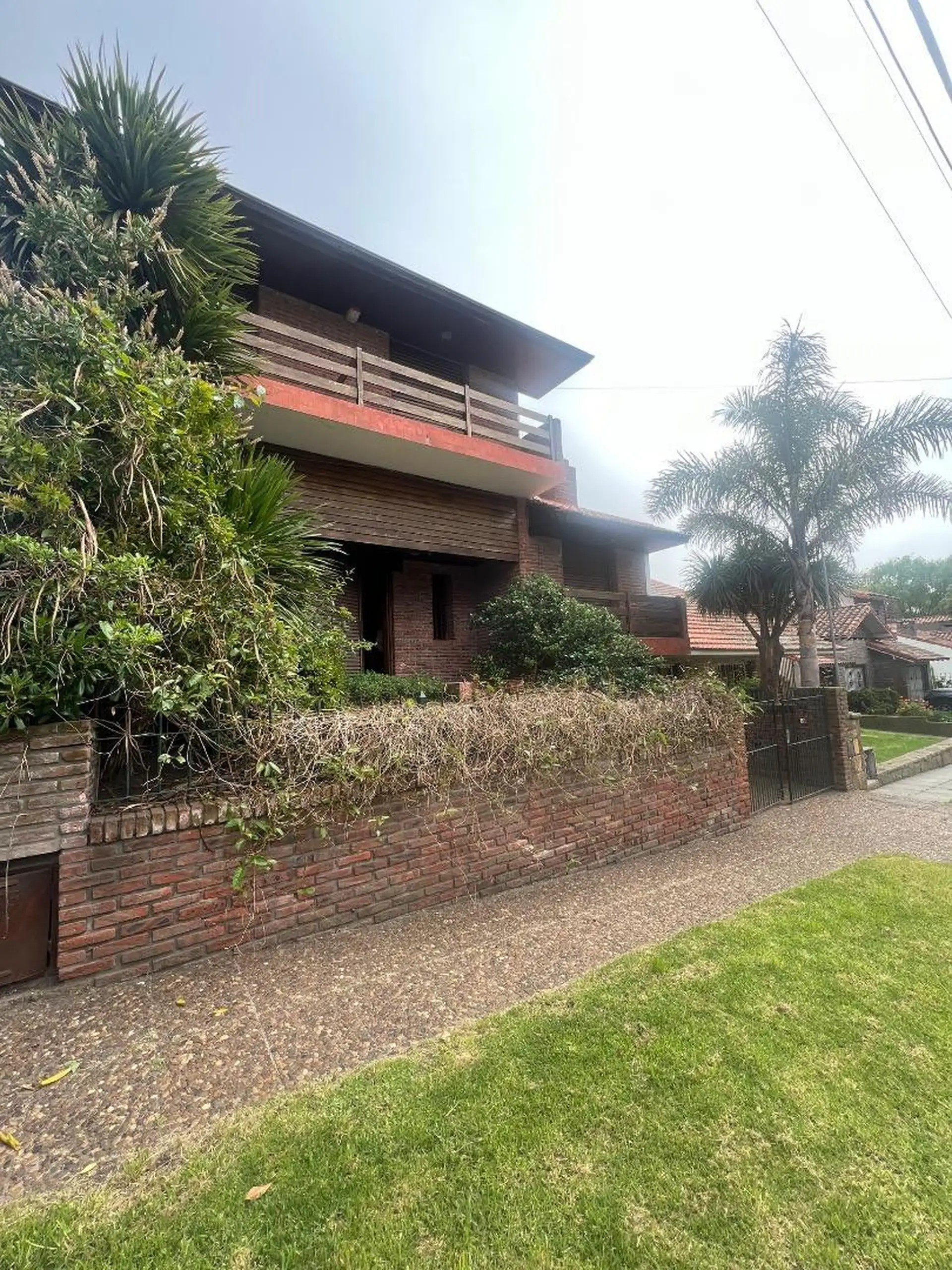 Chalet de 6 Amb. en 3 Niveles - Punta Mogotes